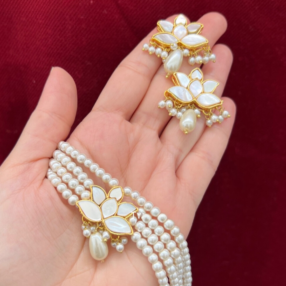 Ivory Bloom Pearl Set