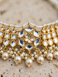 noorani-moti-kundan-choker-set-white-pearl-bridal