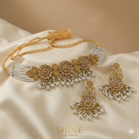 Elegance in Bloom: Floral Necklace Set 🌸
